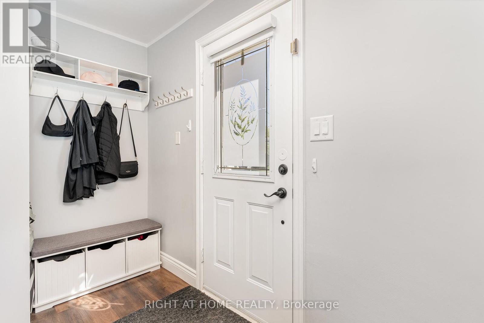 67 Martha Street, Hamilton (Mcquesten), Ontario  L8H 2C2 - Photo 2 - X12177181