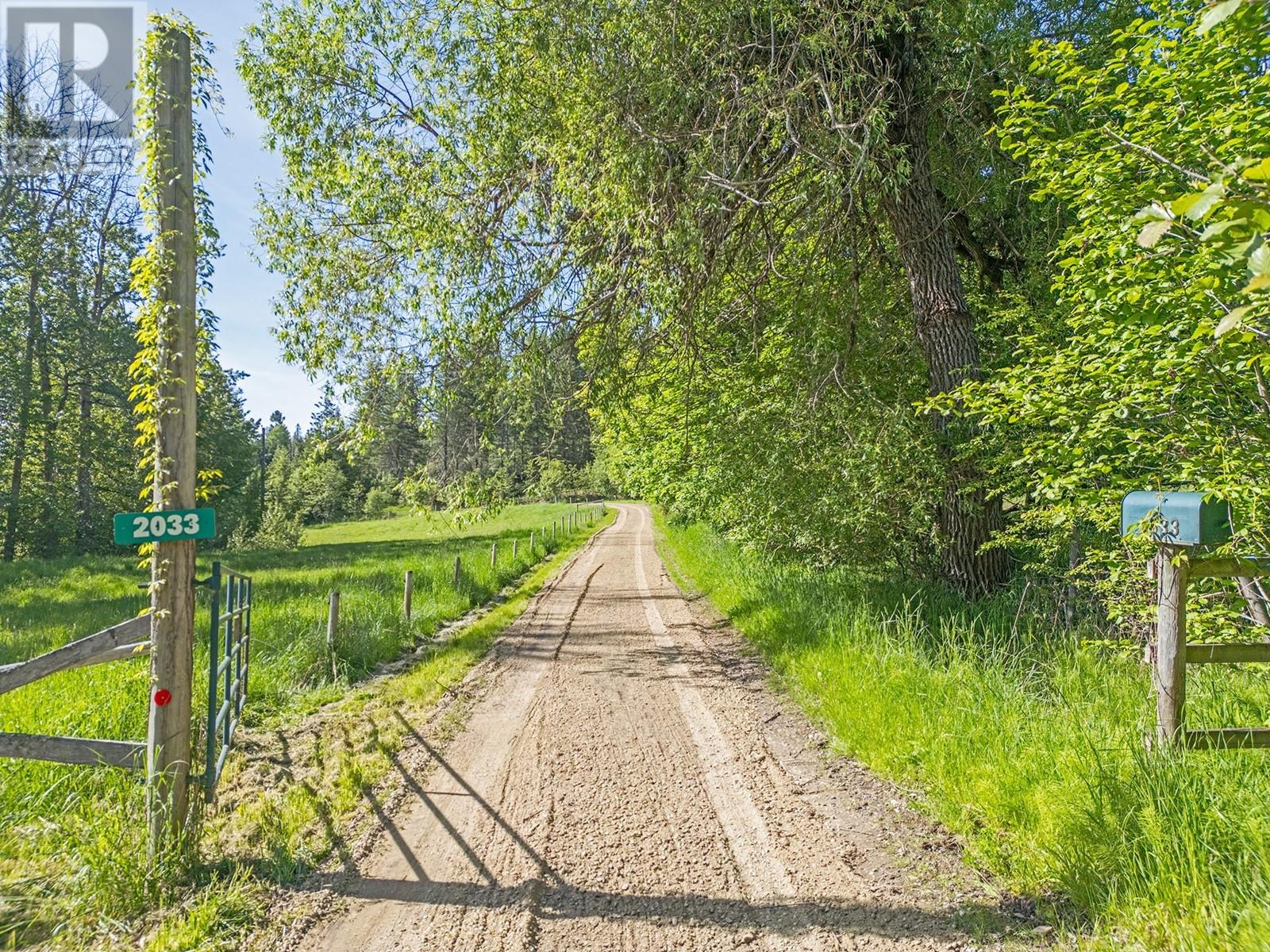 2033 Smith Road, Creston, British Columbia  V0B 1G7 - Photo 51 - 10349516