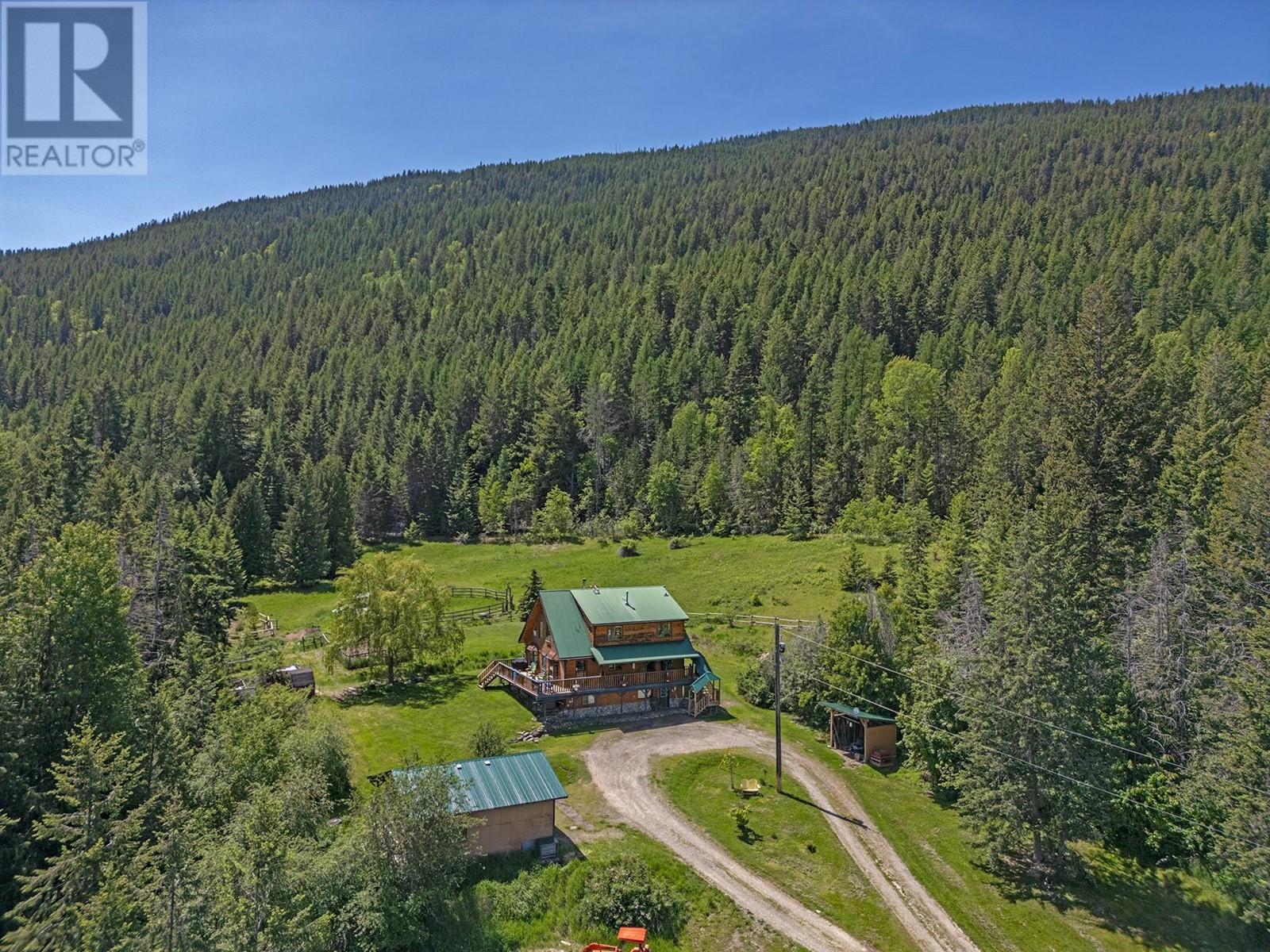 2033 Smith Road, Creston, British Columbia  V0B 1G7 - Photo 18 - 10349516