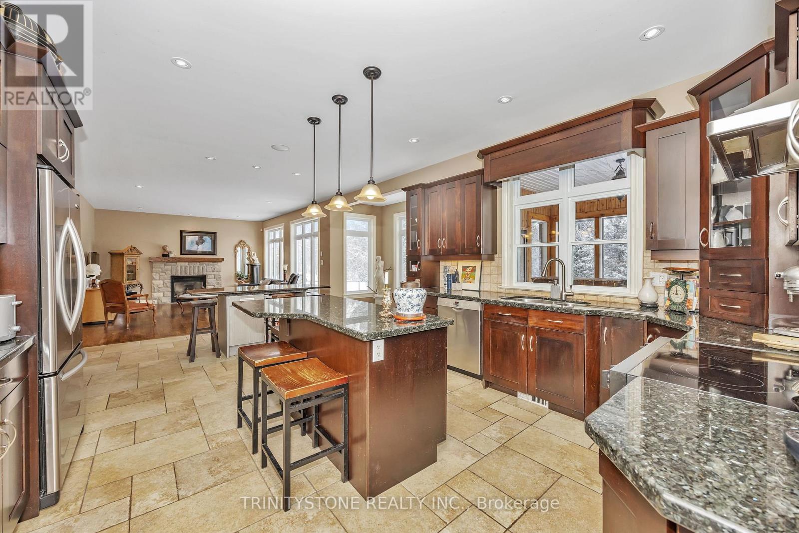 15 Canadian Drive, Ottawa, Ontario  K0A 1B0 - Photo 10 - X12141517