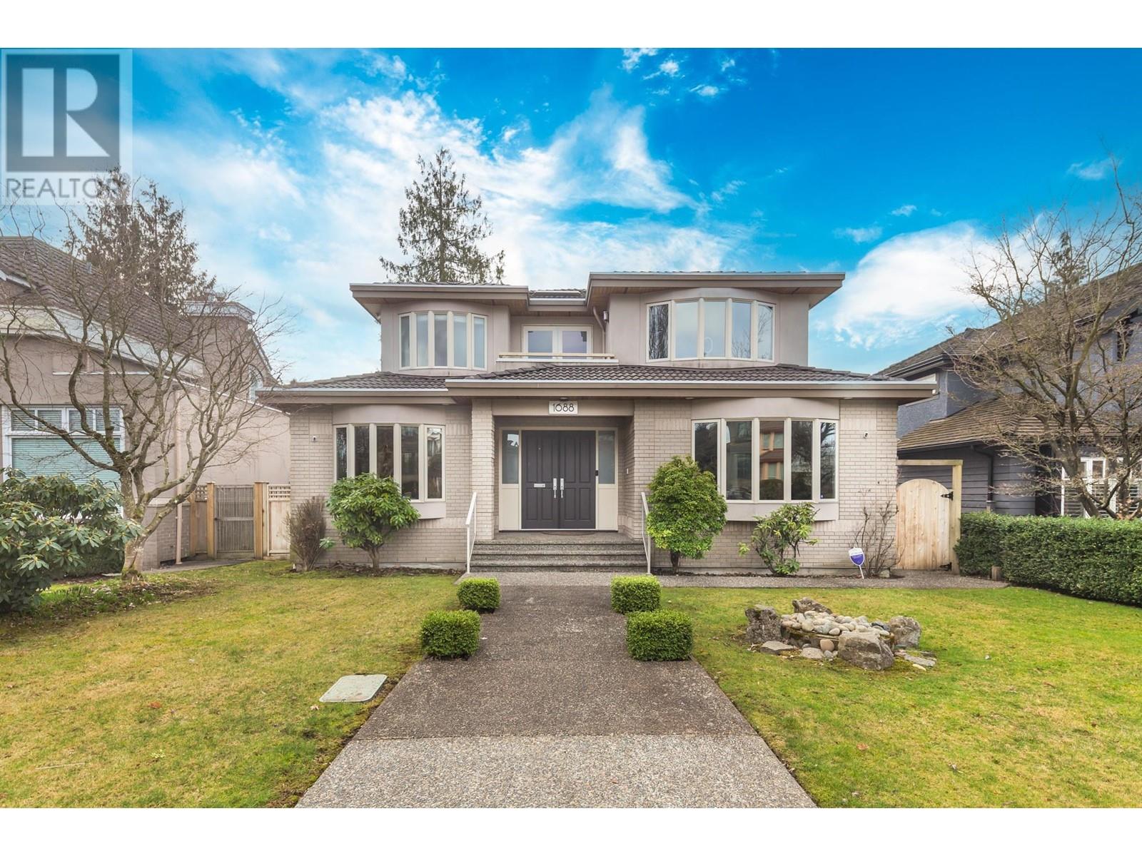 1688 W 61st Avenue, Vancouver, British Columbia  V6P 2C3 - Photo 1 - R3007271