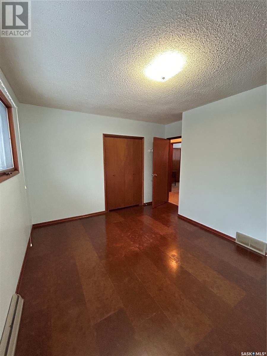 315 3rd Street E, Kelvington, Saskatchewan  S0A 1W0 - Photo 21 - SK992726