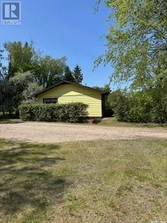 315 3rd Street E, Kelvington, Saskatchewan  S0A 1W0 - Photo 36 - SK992726