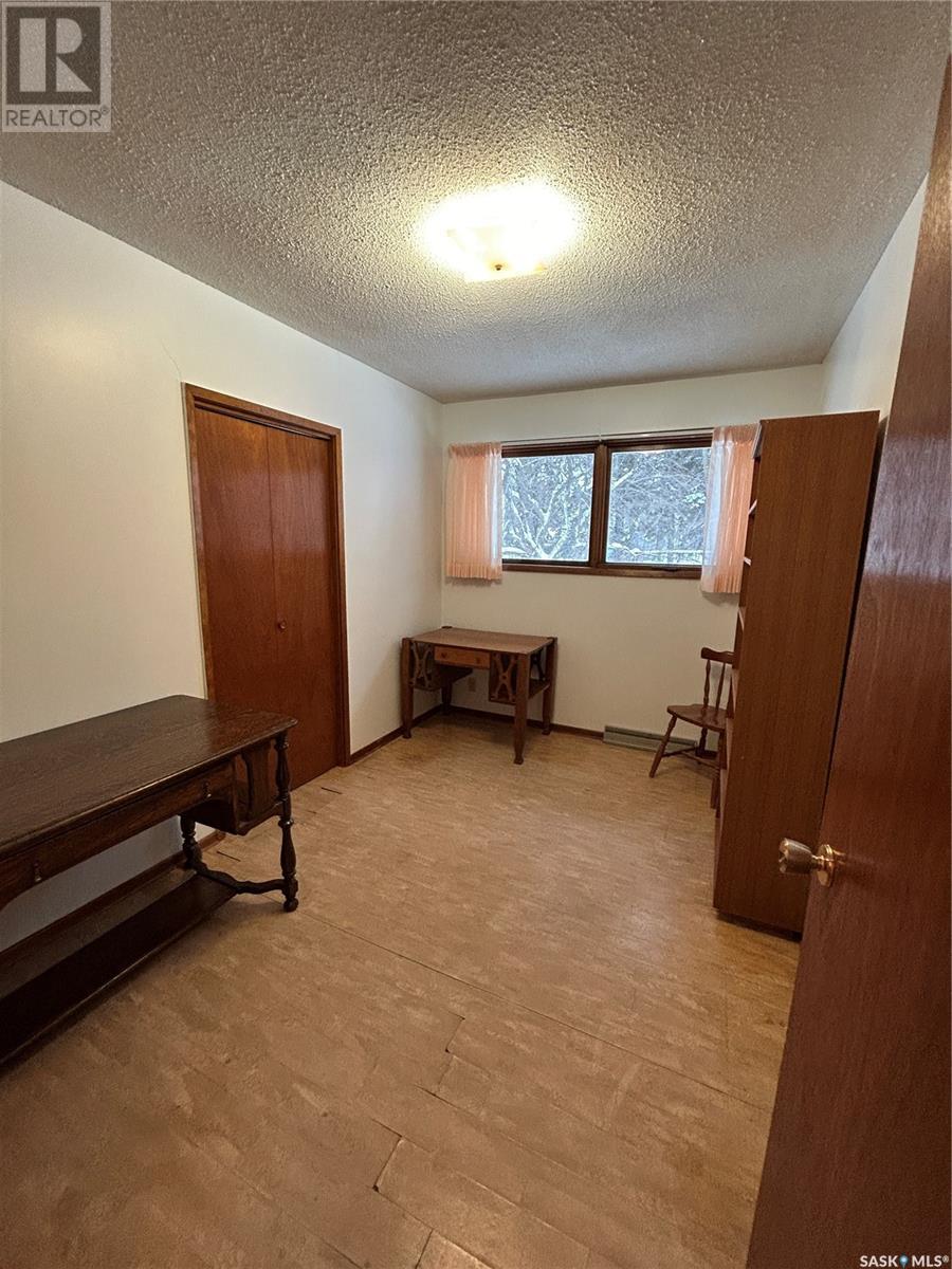 315 3rd Street E, Kelvington, Saskatchewan  S0A 1W0 - Photo 27 - SK992726