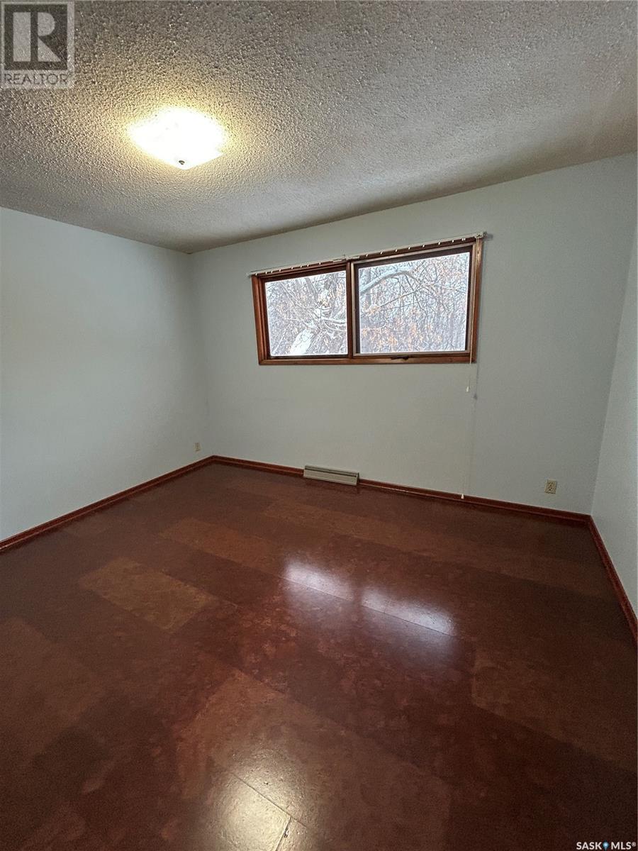 315 3rd Street E, Kelvington, Saskatchewan  S0A 1W0 - Photo 20 - SK992726