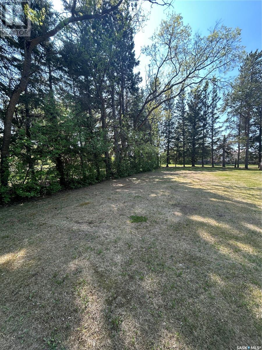 315 3rd Street E, Kelvington, Saskatchewan  S0A 1W0 - Photo 35 - SK992726