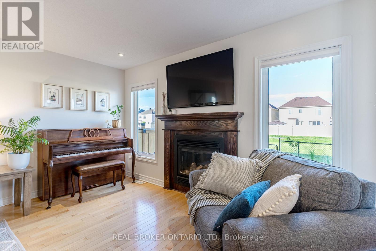 2473 Esprit Drive, Ottawa, Ontario  K4A 0S6 - Photo 12 - X12177217