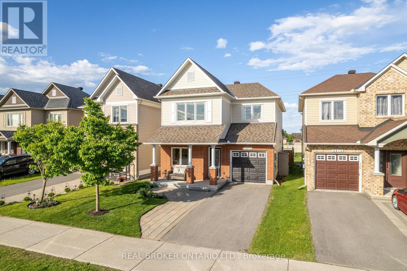 2473 Esprit Drive, Ottawa, Ontario  K4A 0S6 - Photo 2 - X12177217