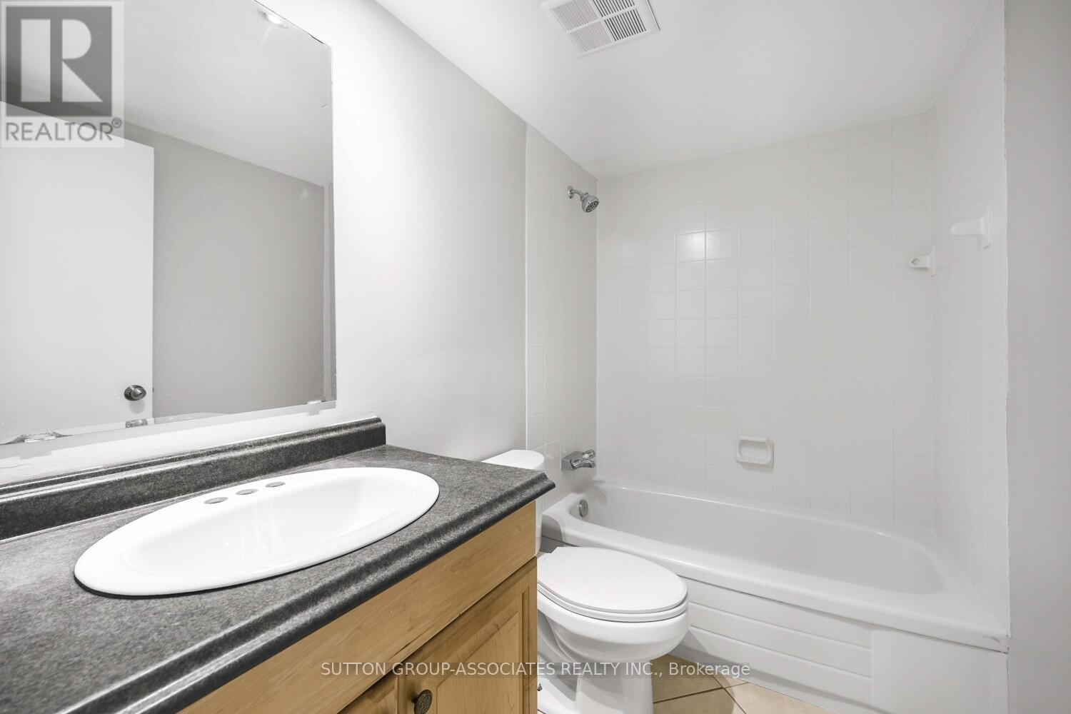 504 - 1300 Marlborough Court, Oakville, Ontario  L6H 2S2 - Photo 34 - W12167488