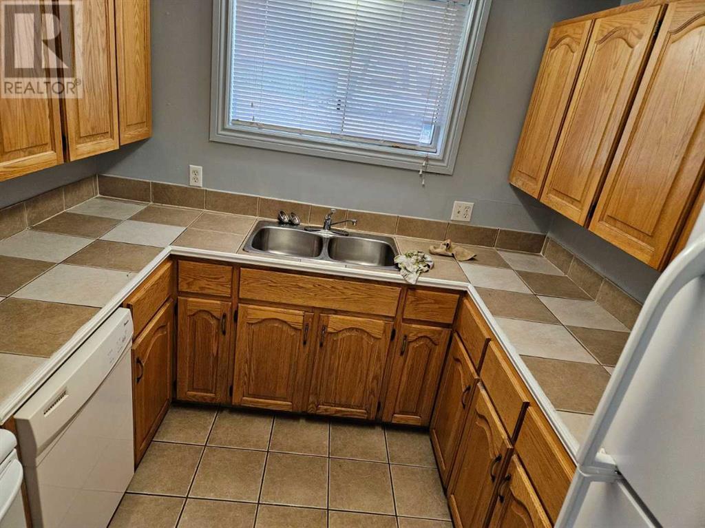 5111 49 Street, Caroline, Alberta  T0M 0M0 - Photo 13 - A2221185
