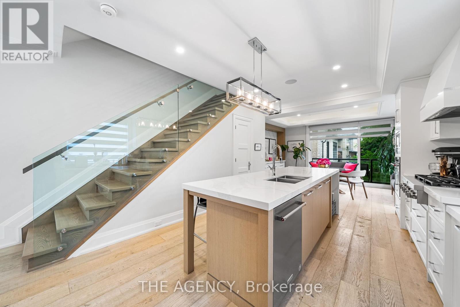 3062 Bayview Avenue, Toronto (Willowdale East), Ontario  M2M 3R7 - Photo 7 - C12177219