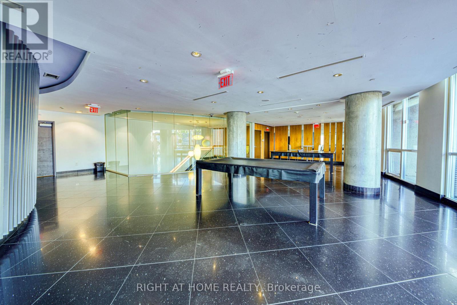 1016 - 38 Dan Leckie Way, Toronto, Ontario  M5V 2V6 - Photo 21 - C12177278