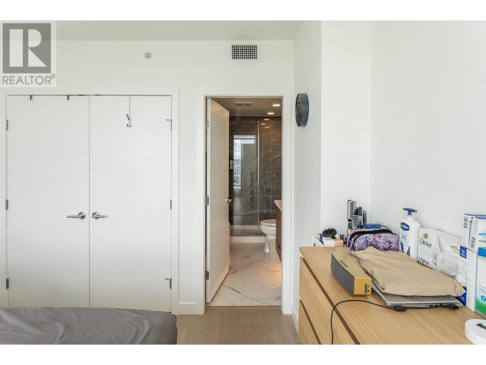 1306 7683 Park Crescent, Burnaby, British Columbia  V3N 0J3 - Photo 12 - R3007810