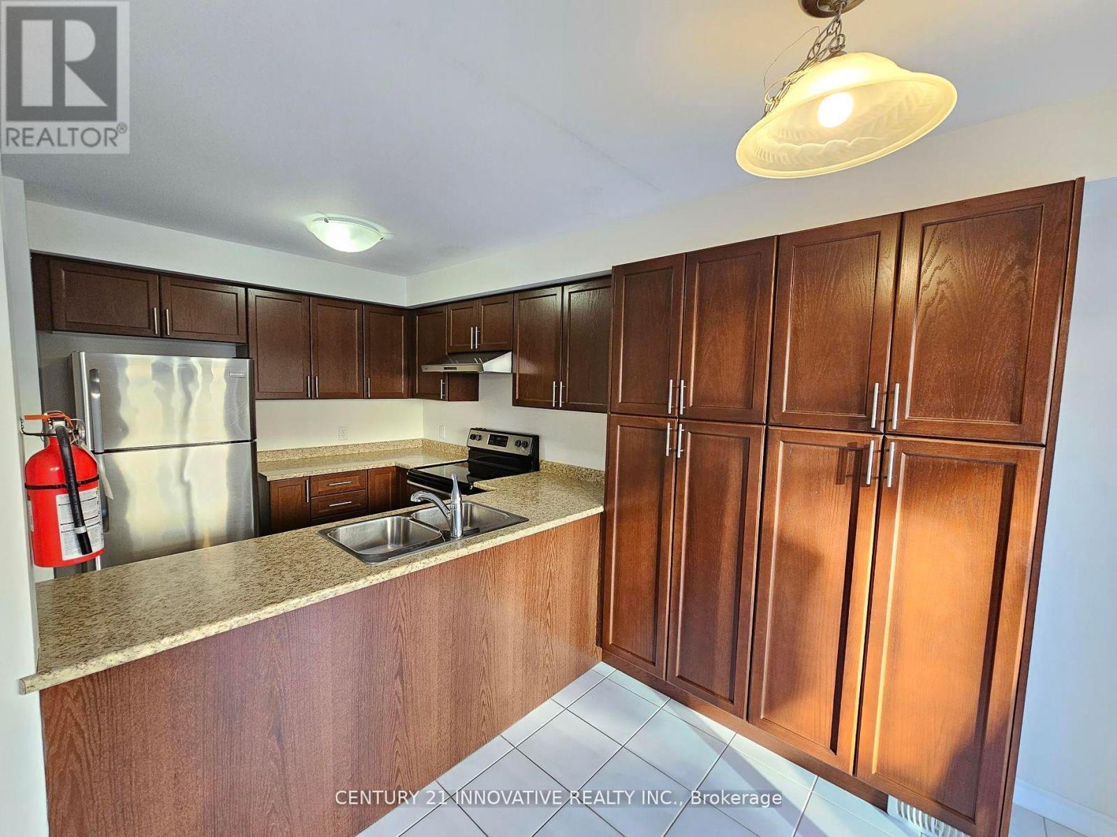 2469 Hill Rise Court, Oshawa, Ontario  L1L 0J5 - Photo 5 - E12177240