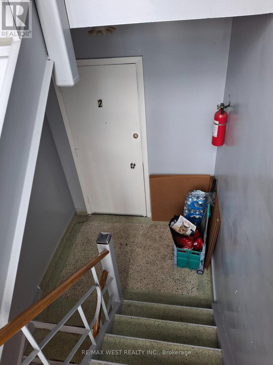 2607-2609 Keele Street E, Toronto, Ontario  M6L 2P2 - Photo 3 - W11997282
