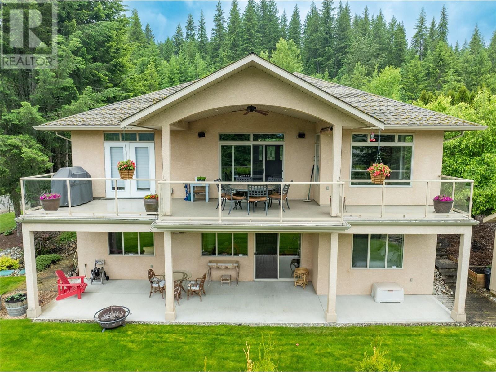 Property at 2701 Mountview Drive image 4
