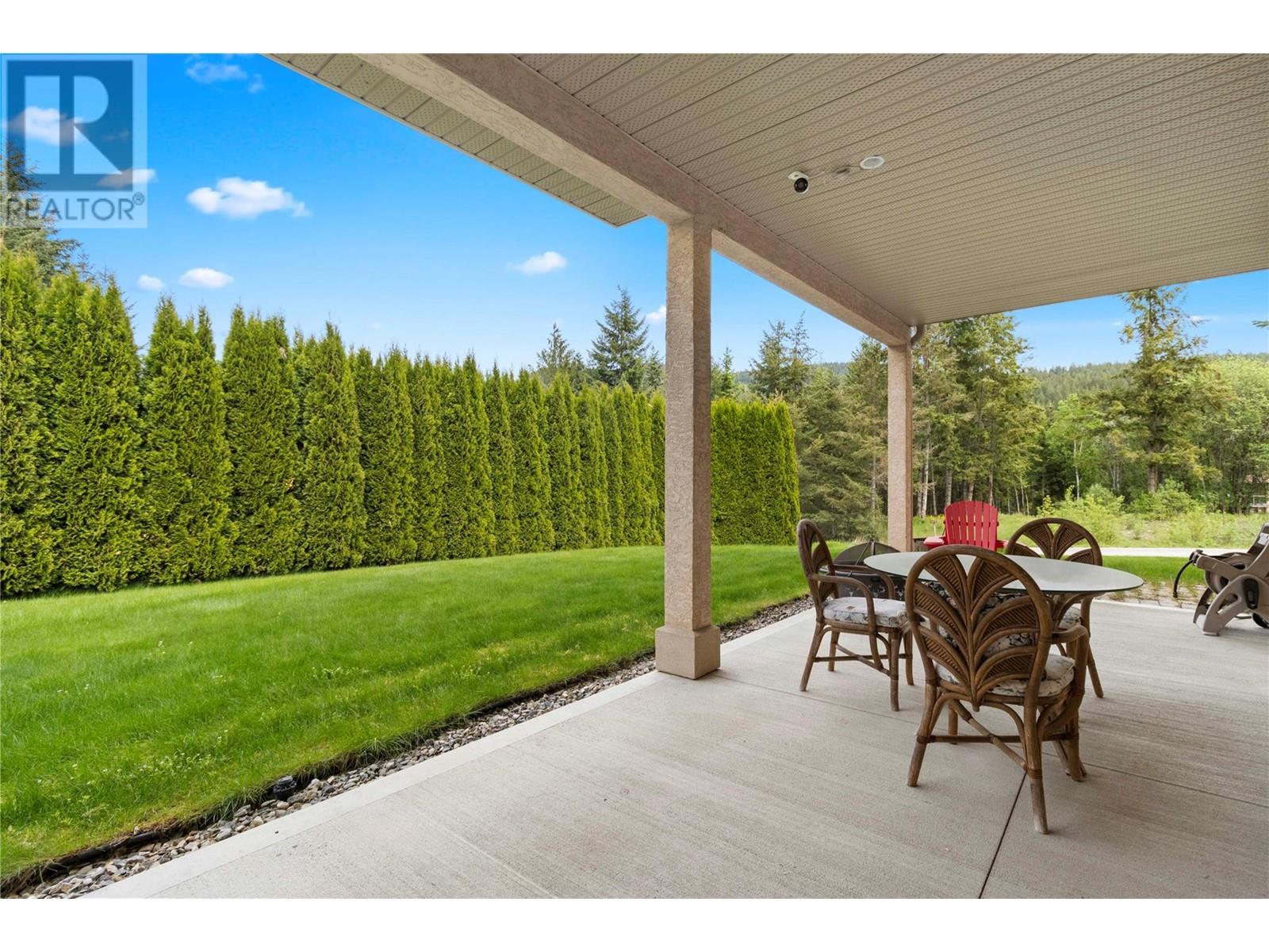 2701 Mountview Drive, Blind Bay, BC V0E1H1