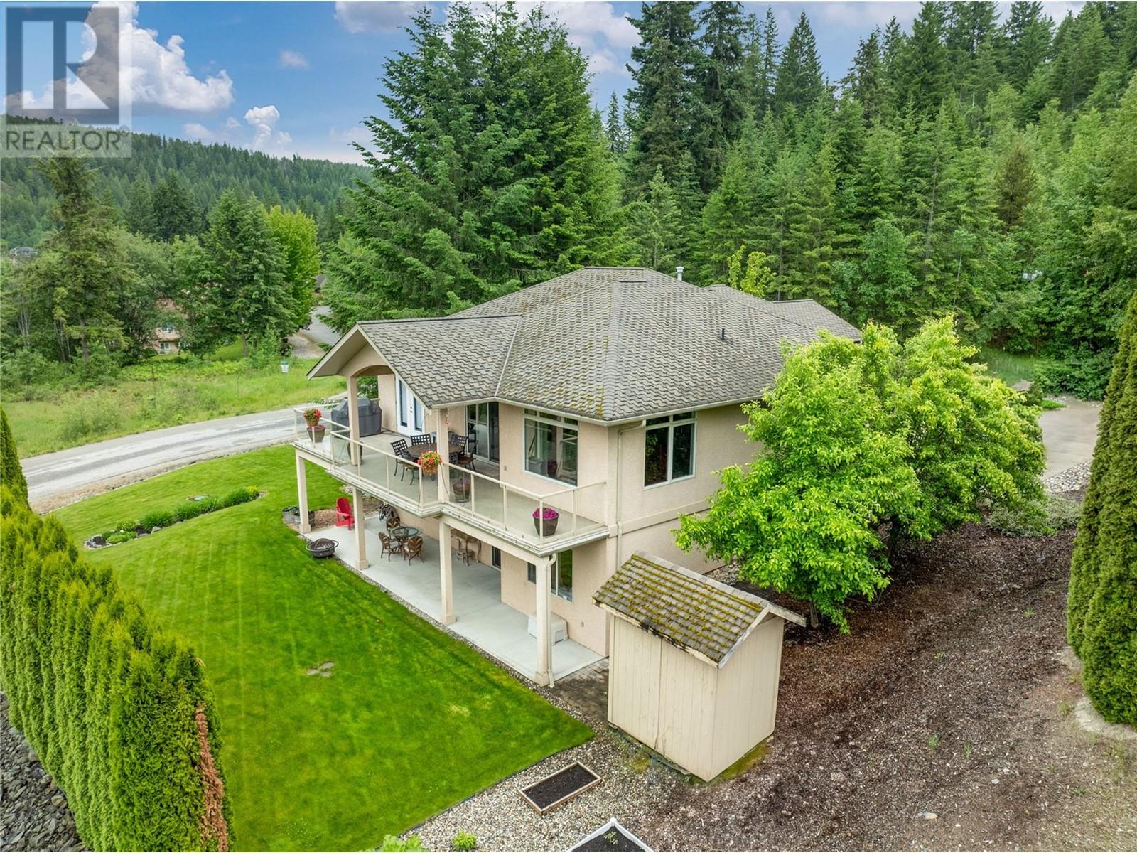 2701 Mountview Drive, Blind Bay, BC V0E1H1