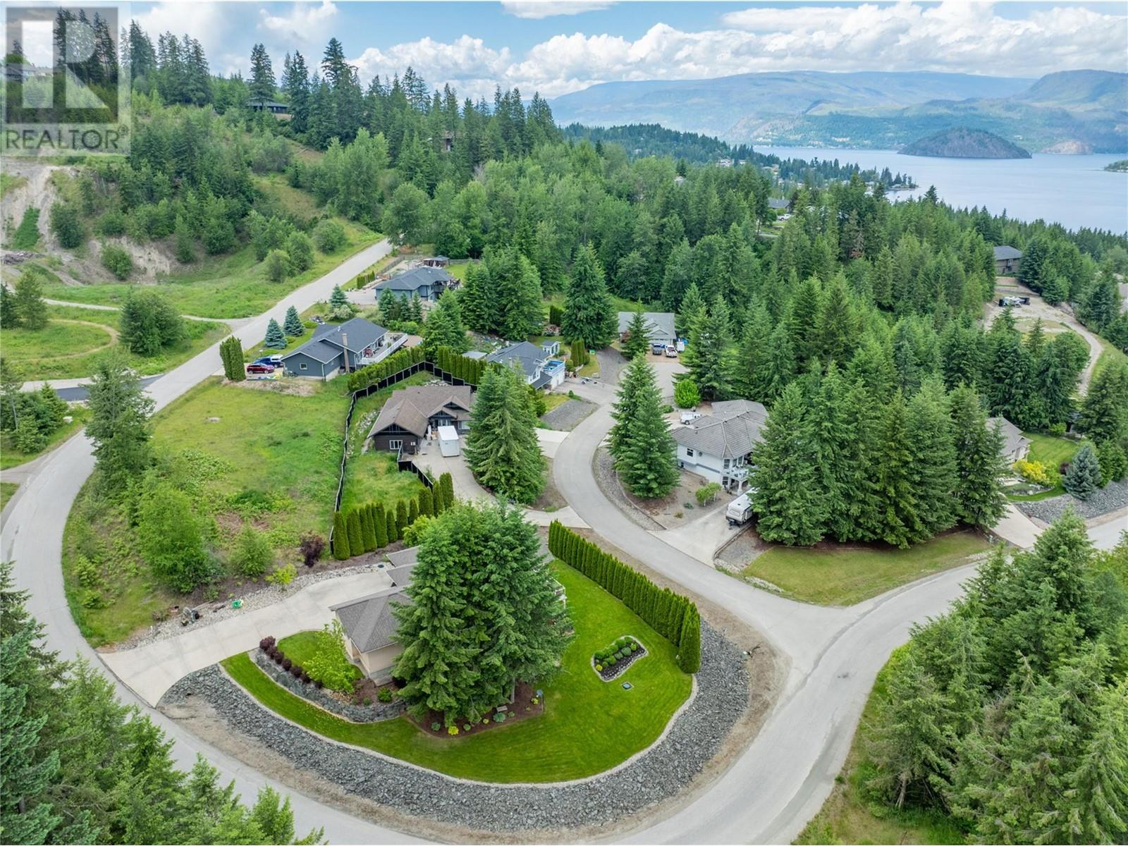 2701 Mountview Drive, Blind Bay, BC V0E1H1