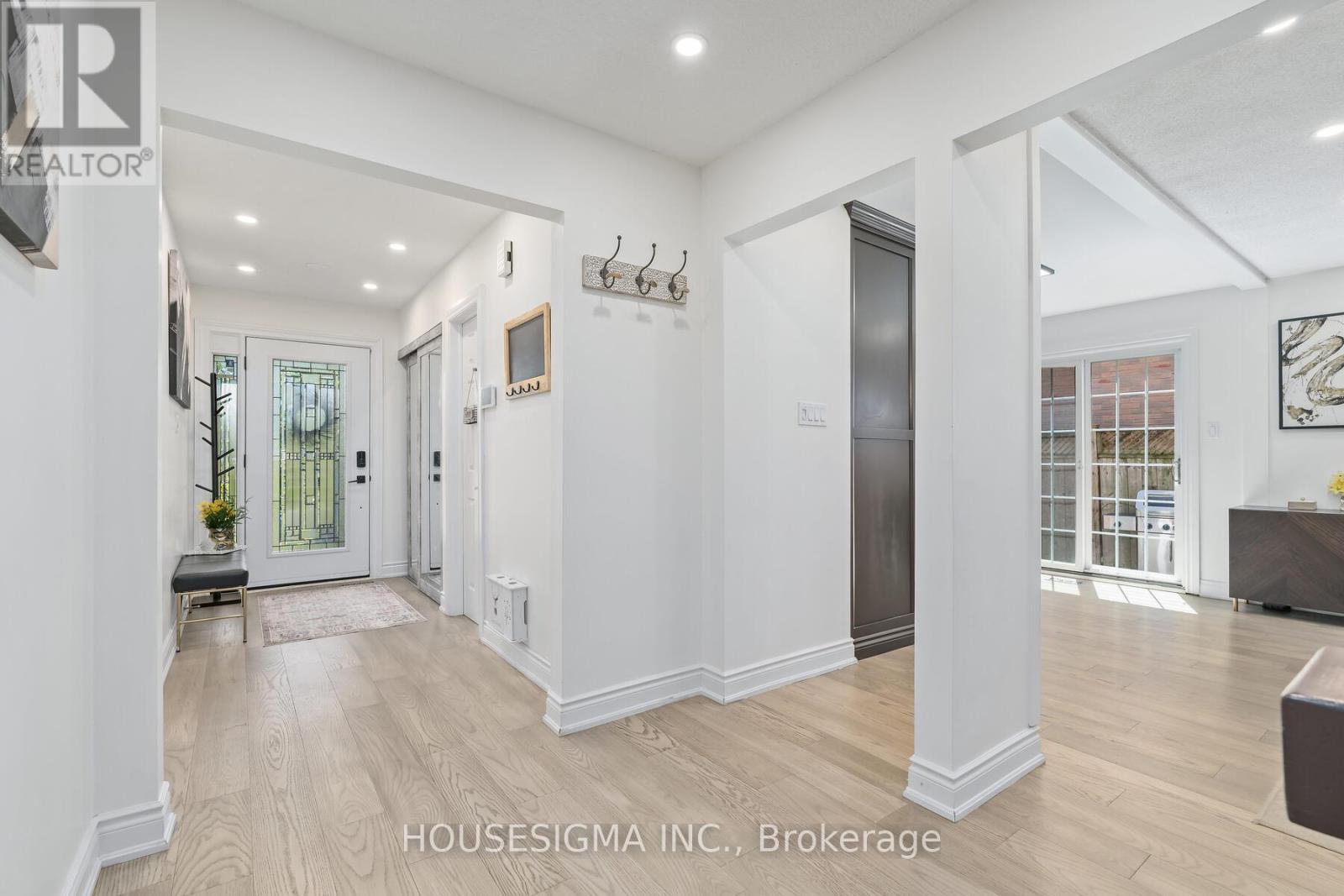 4212 Powderhorn Crescent, Mississauga (Erin Mills), Ontario  L5L 3B9 - Photo 12 - W12177272
