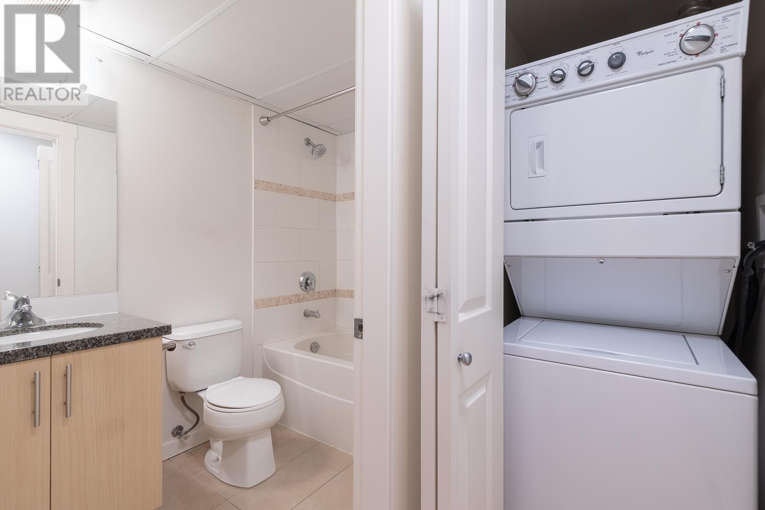 Listing Picture 13 of 26 : 203 6077 LONDON ROAD, Richmond / 烈治文 - 魯藝地產 Yvonne Lu Group - MLS Medallion Club Member