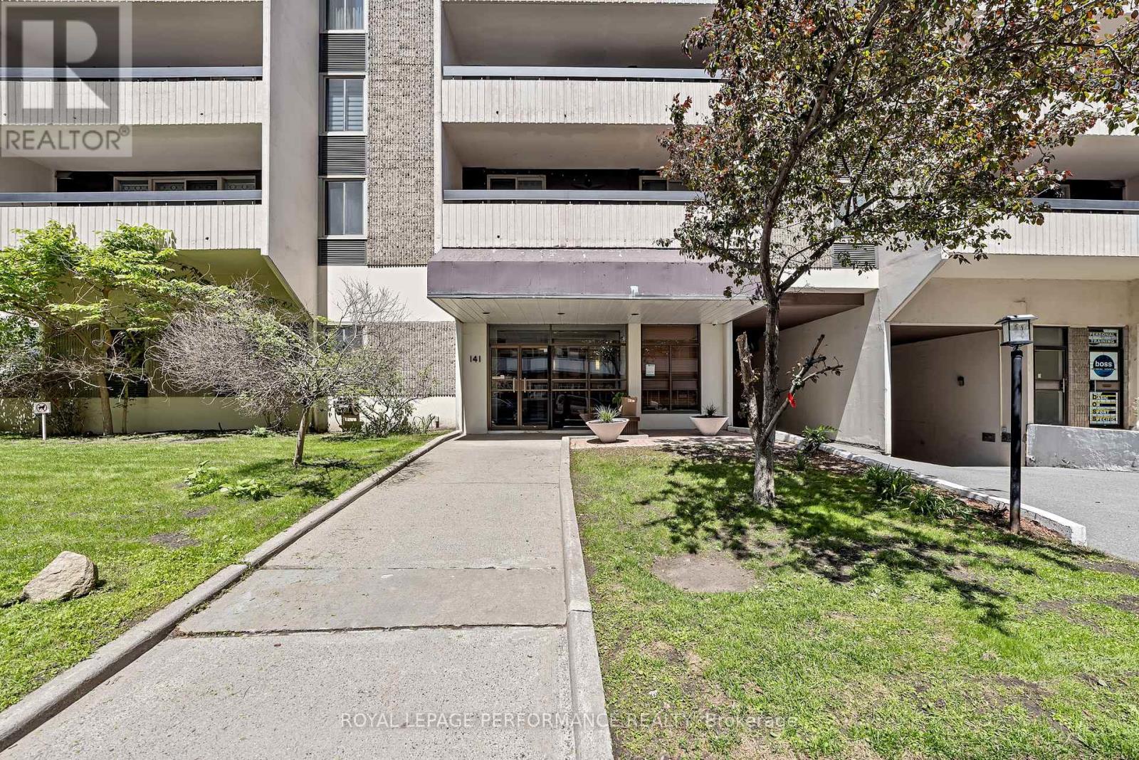 406 - 141 Somerset Street W, Ottawa, Ontario  K2P 2H1 - Photo 3 - X12177290