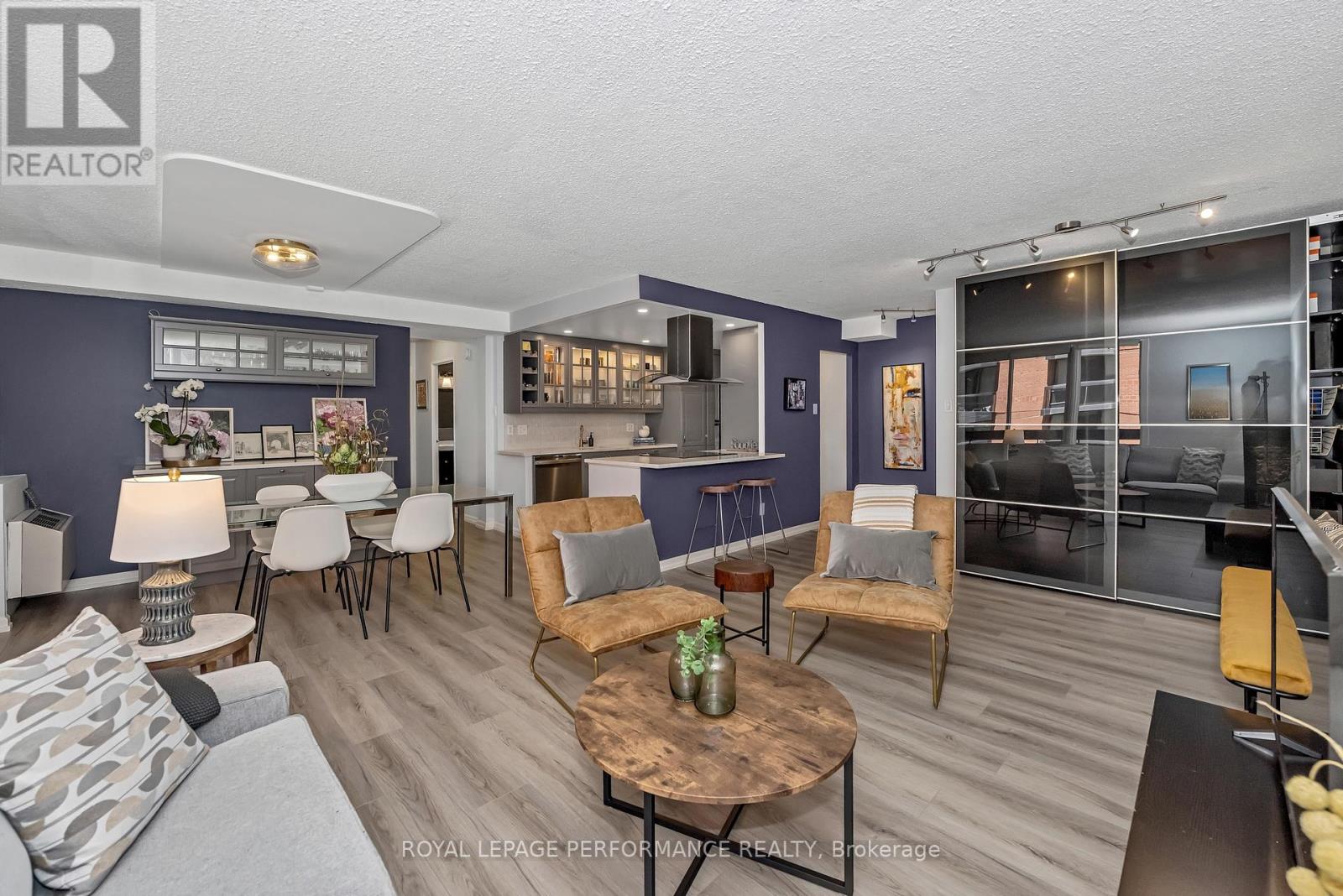 406 - 141 Somerset Street W, Ottawa, Ontario  K2P 2H1 - Photo 8 - X12177290