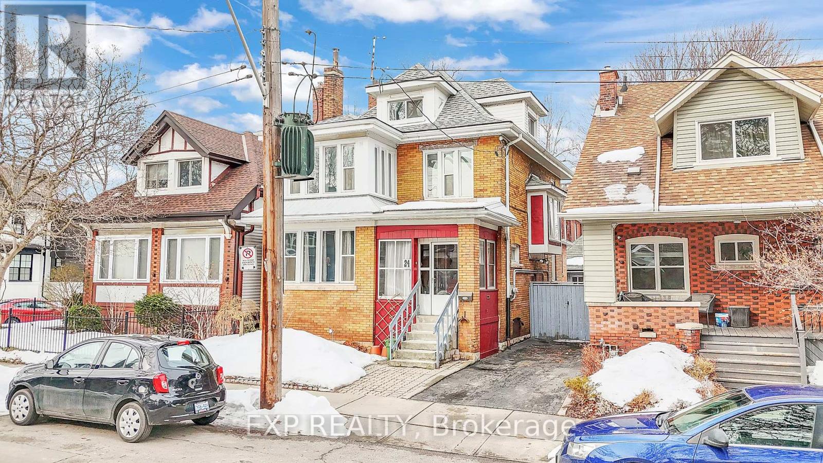 24 Burris Street, Hamilton (Gibson), Ontario  L8M 2J2 - Photo 3 - X12177236