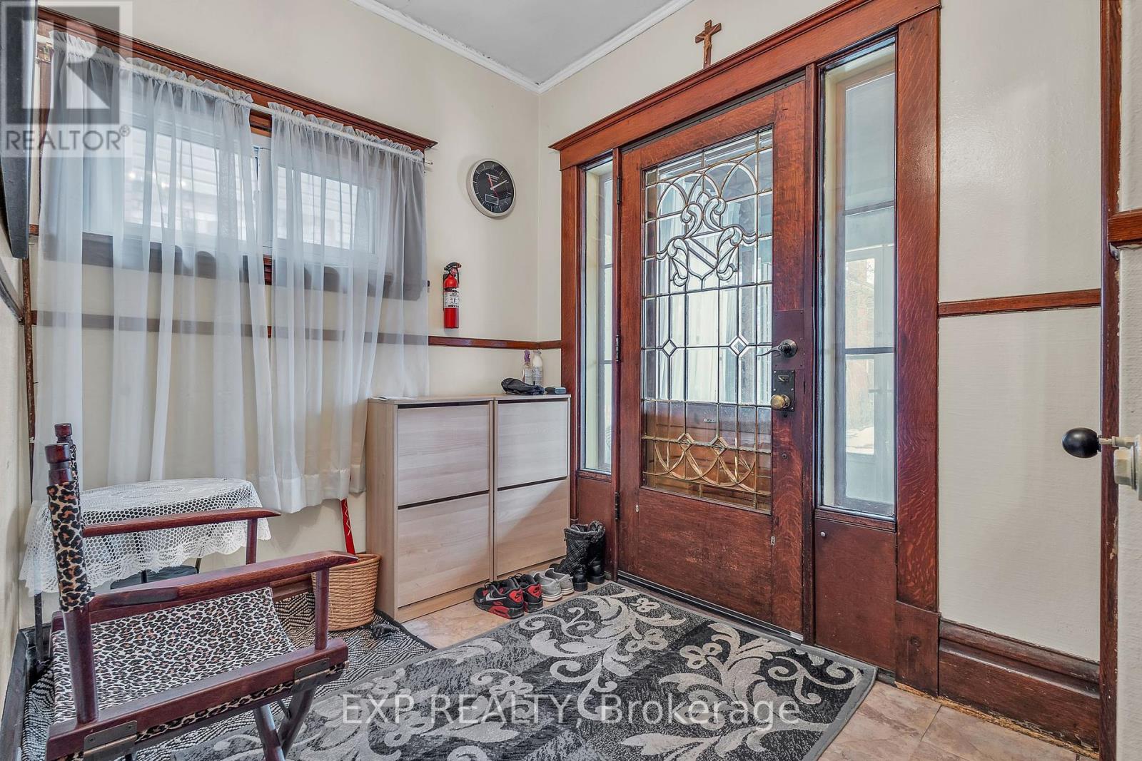 24 Burris Street, Hamilton (Gibson), Ontario  L8M 2J2 - Photo 8 - X12177236