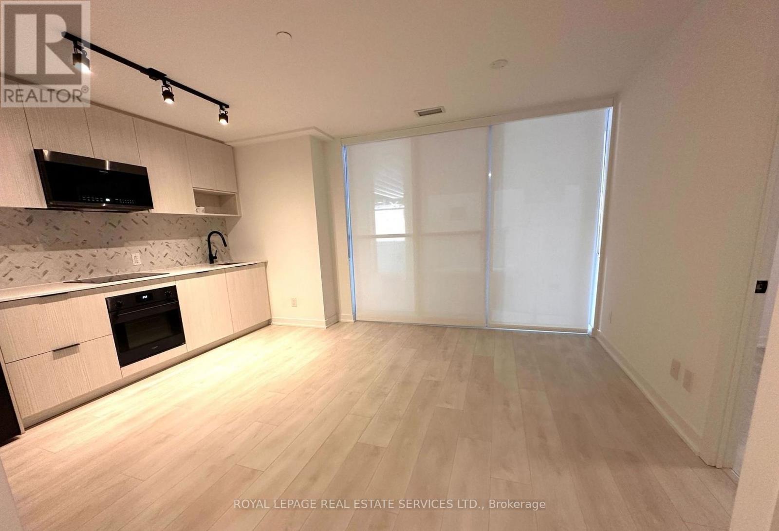 208 - 5 Defries Street N, Toronto, Ontario  M5A 0W7 - Photo 6 - C12177211