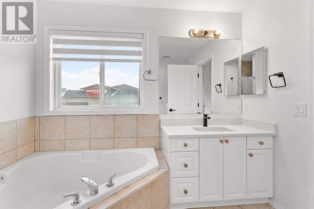 9 Saddlemead Road Ne, Calgary, Alberta  T3J 4J2 - Photo 31 - A2224384