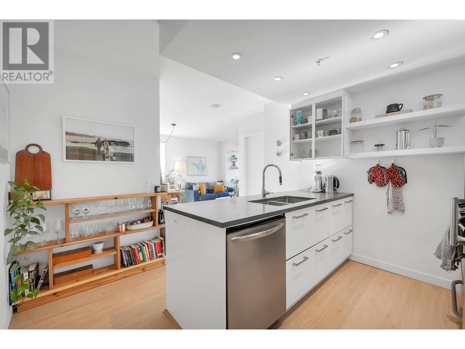 302 933 E Hastings Street, Vancouver, British Columbia  V6A 0G6 - Photo 11 - R3007982