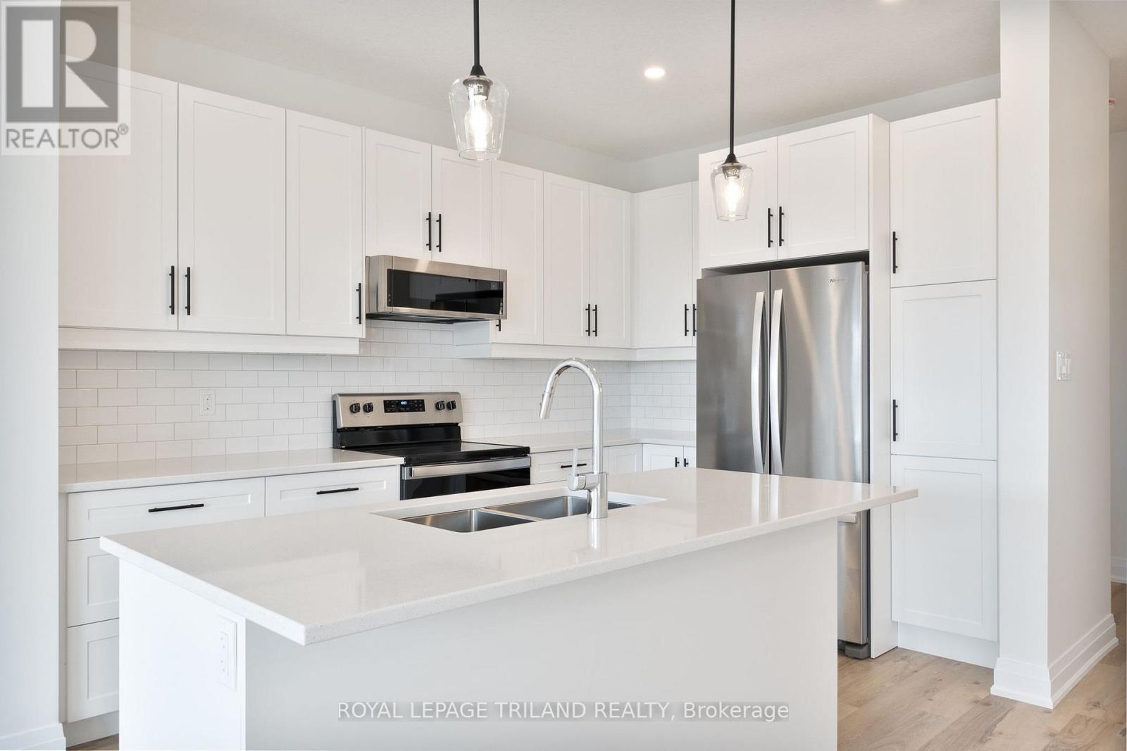 4 - 101 Swales Avenue, Strathroy-Caradoc, Ontario  N7G 0C1 - Photo 13 - X12101245