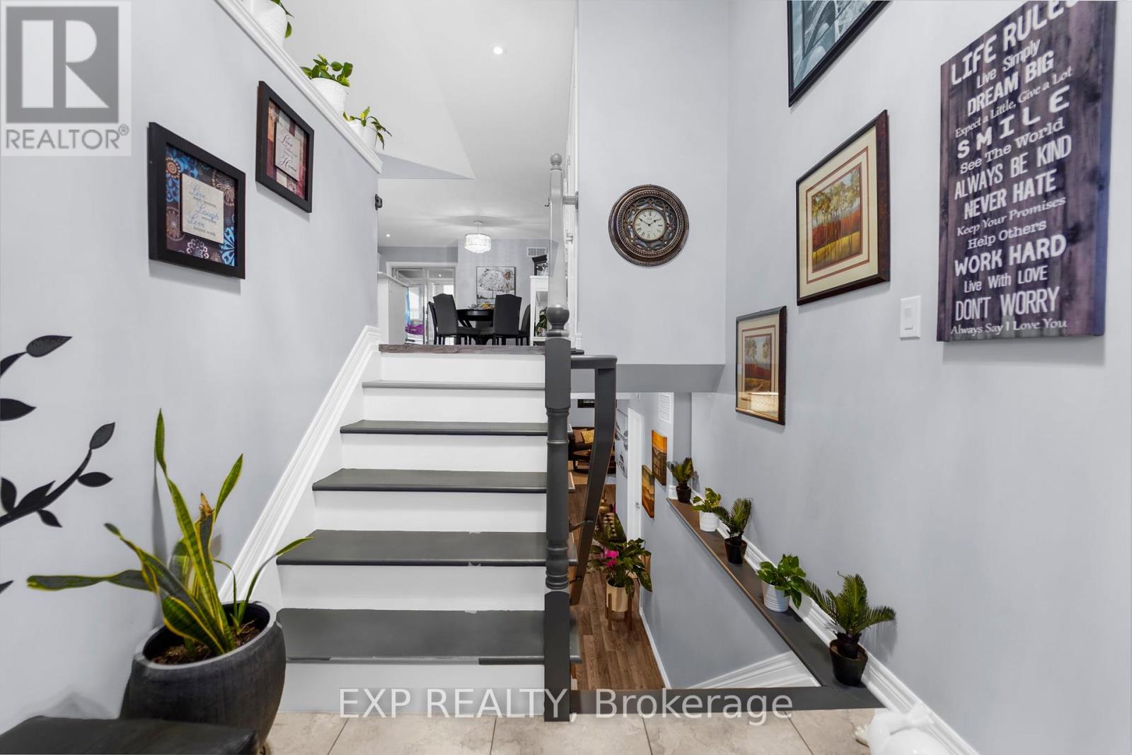 6097 Parkside Road, Niagara Falls, Ontario  L2H 0J4 - Photo 4 - X12170790