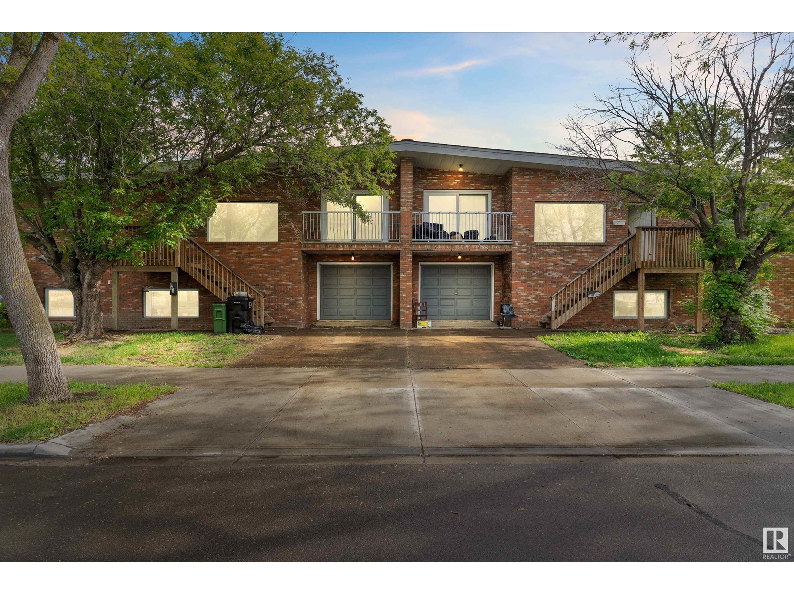 Property at 8503/8505 123 AV NW image 1
