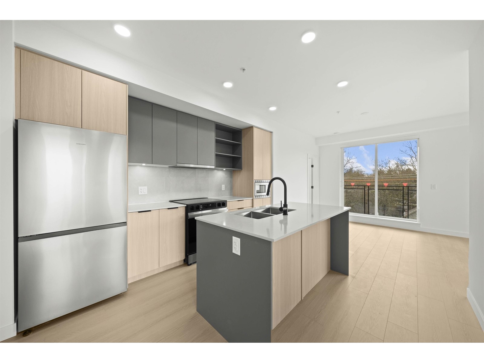532 9456 134 Street, Surrey, British Columbia  V3V 0G8 - Photo 3 - R3007831