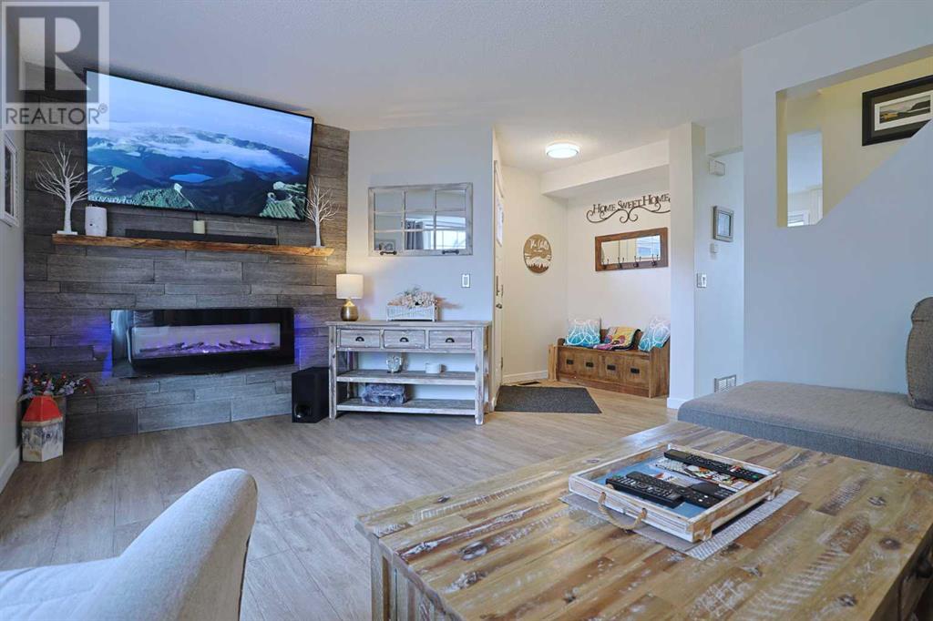 154 Martindale Drive Ne, Calgary, Alberta  T3J 3G6 - Photo 2 - A2204750