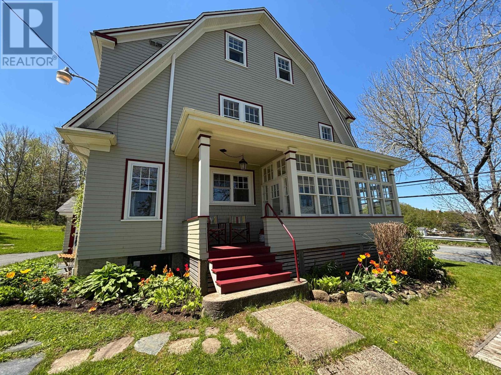 Property at 9957 Peggys Cove Road image 3