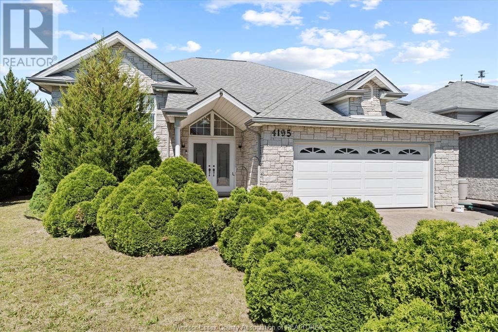 4195 Ongaro, Windsor, Ontario  N9G 2V3 - Photo 2 - 25013214
