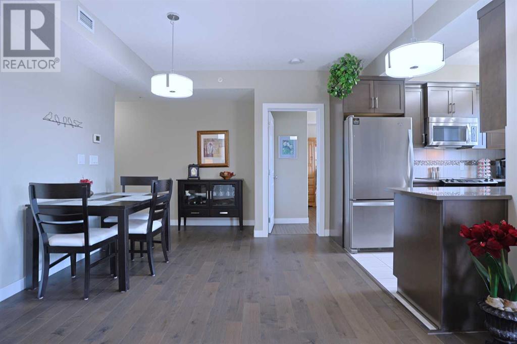 302, 16 Varsity Estates Circle Nw, Calgary, Alberta  T3A 2C5 - Photo 2 - A2208866
