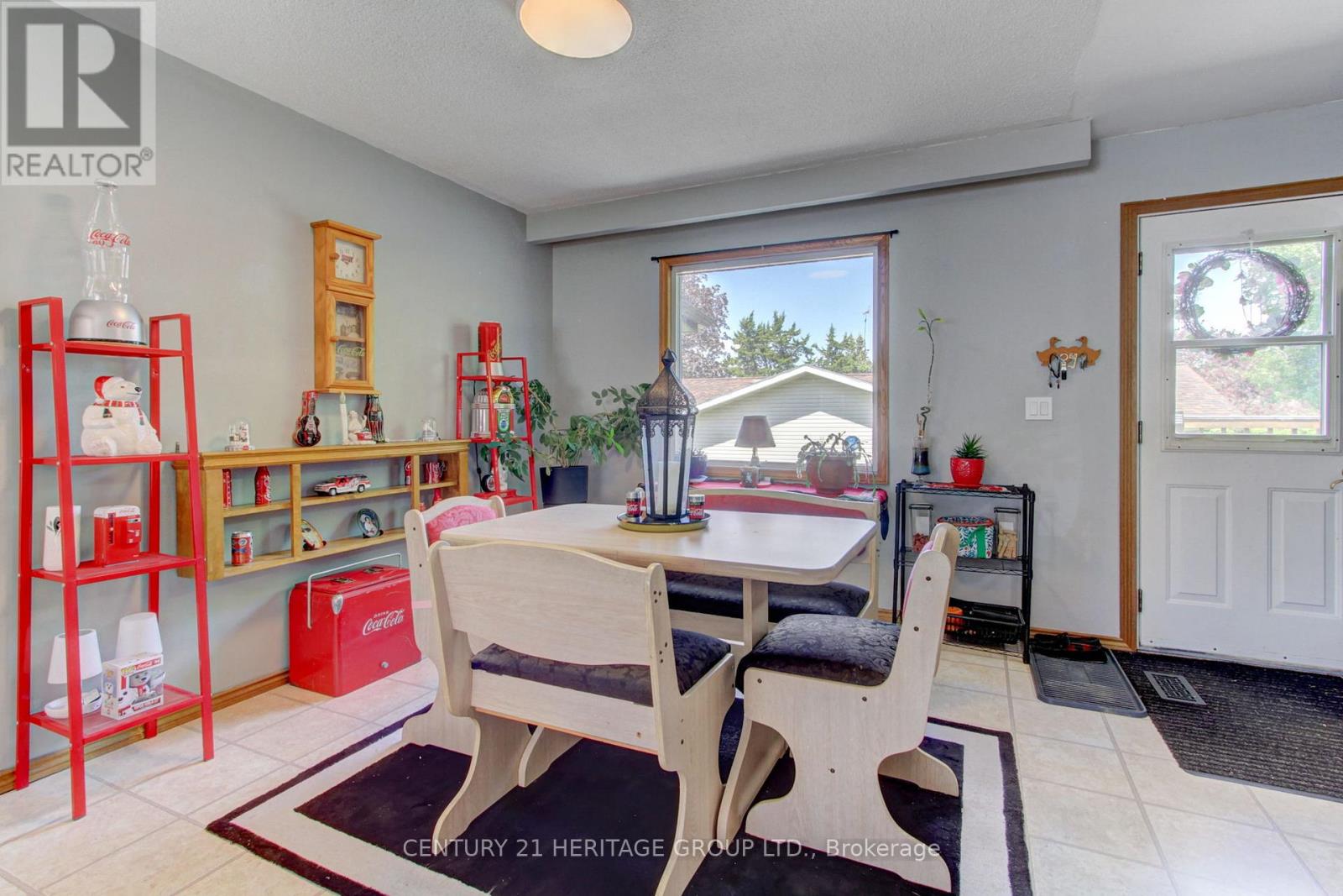 1 Park Road, Bradford West Gwillimbury, Ontario  L0G 1B0 - Photo 16 - N12177295