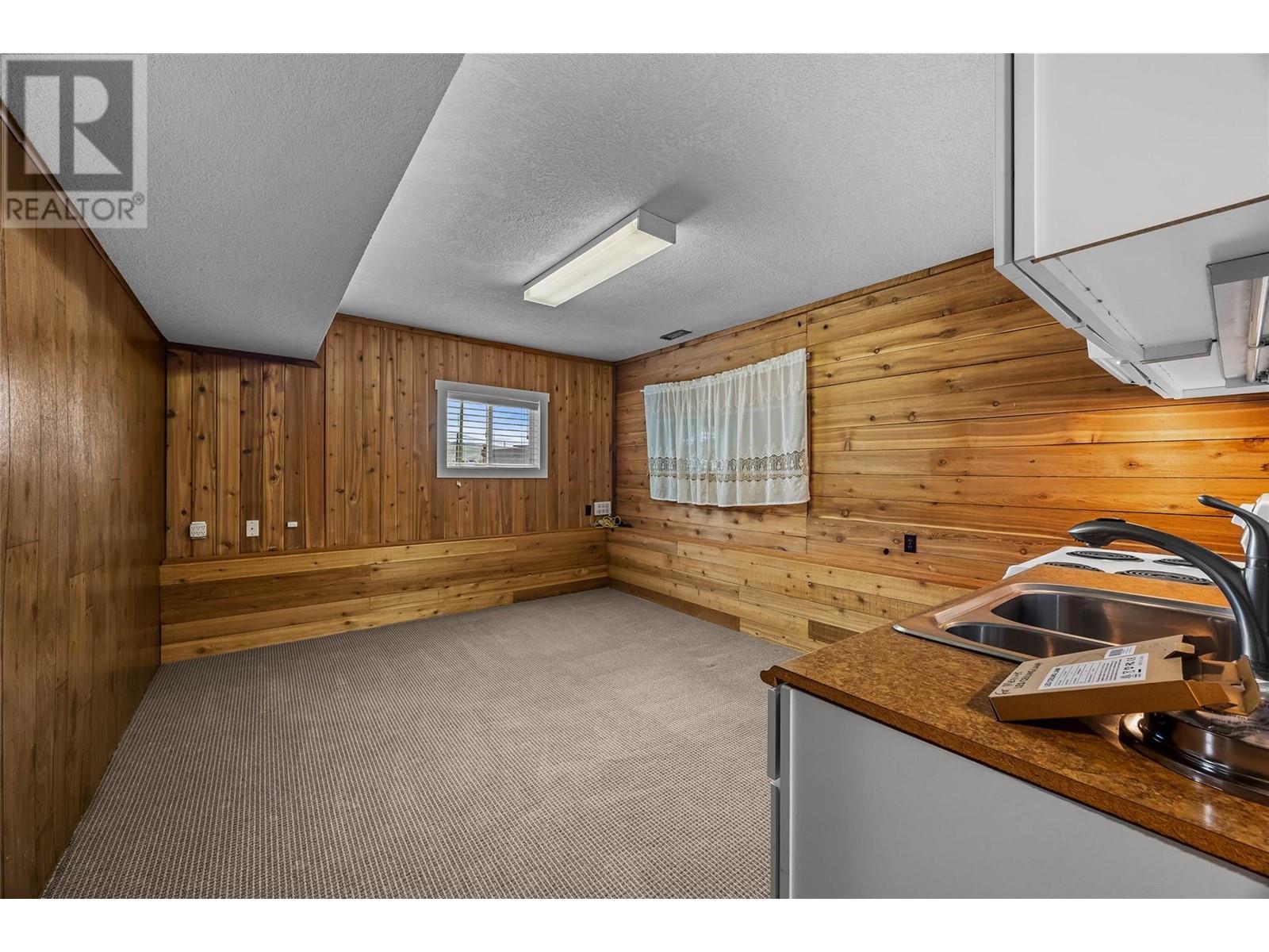2290 Parker Drive, Merritt, BC V1K1J1