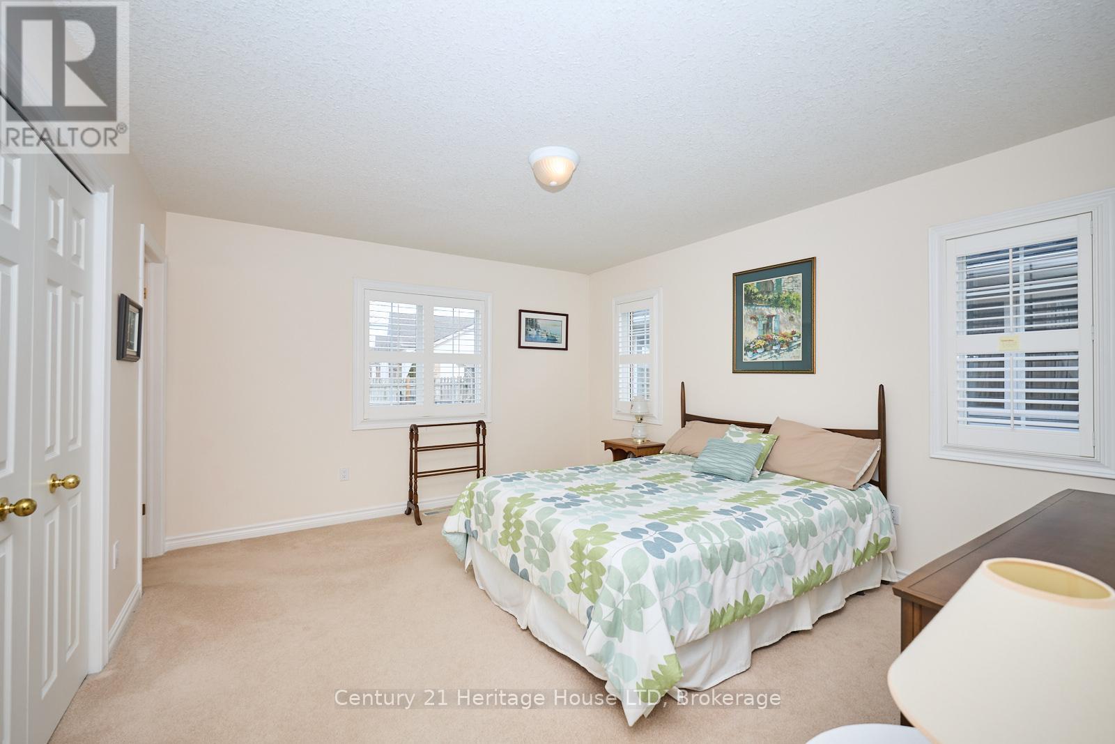 487 Albany Street, Fort Erie (Lakeshore), Ontario  L2A 6L6 - Photo 16 - X12007886