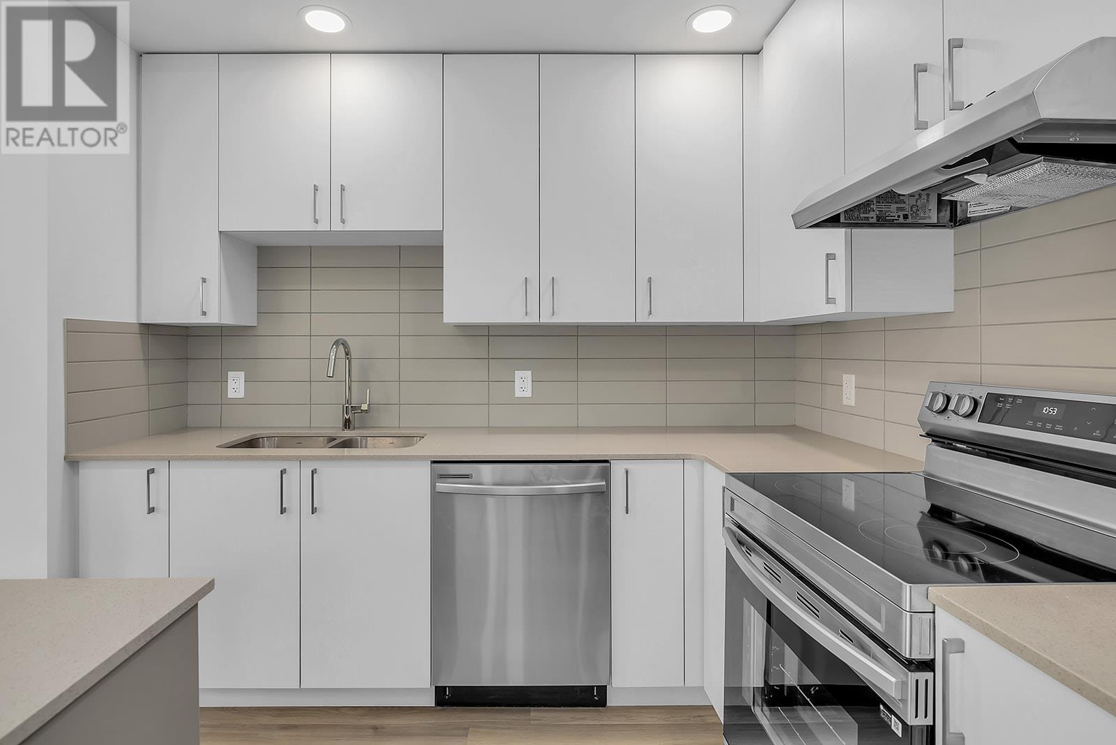 1057 Frost Road Unit# 218, Kelowna, British Columbia  V1W 0G7 - Photo 6 - 10345588
