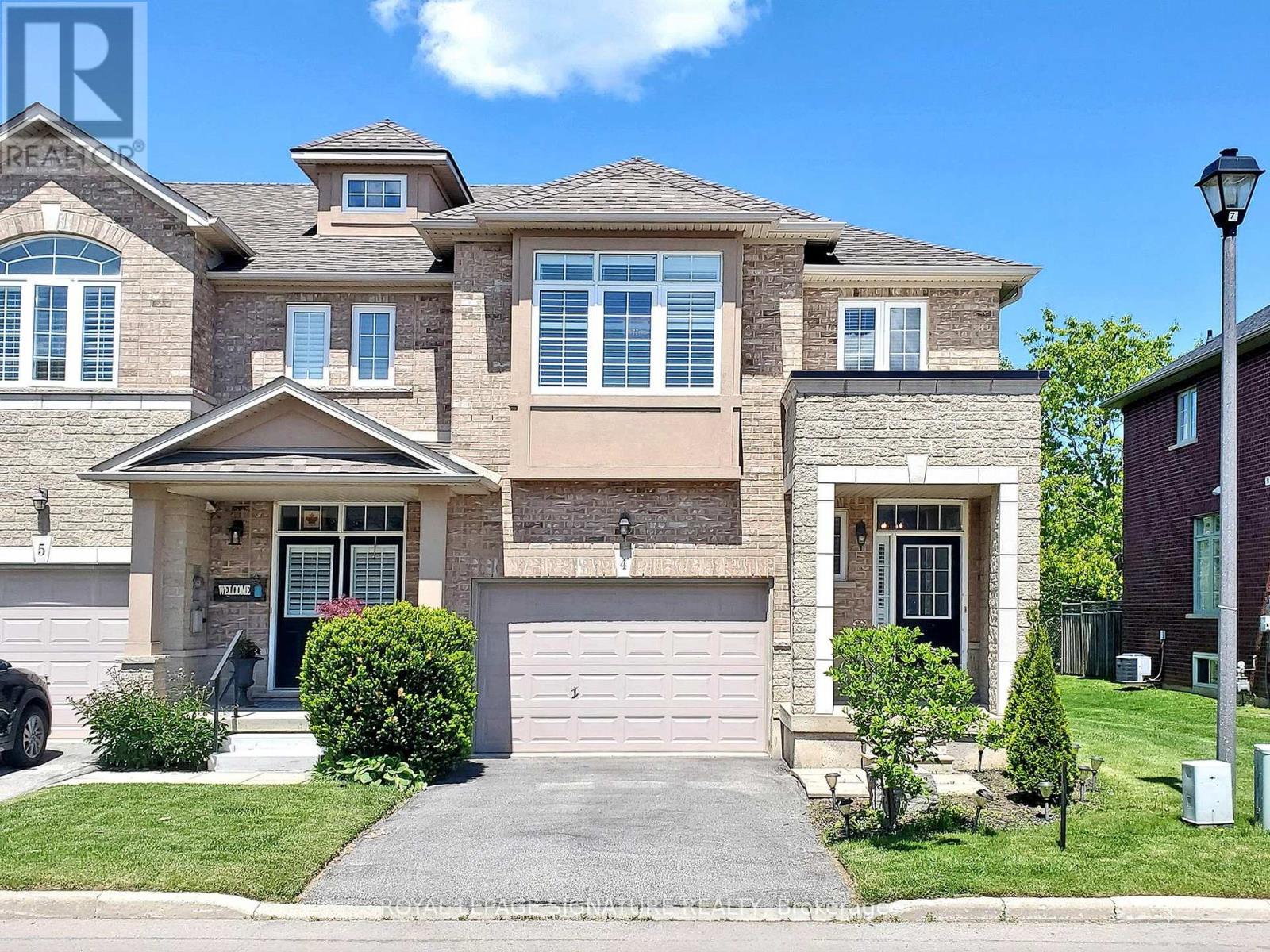 4 - 99 PANABAKER DRIVE, Hamilton, Ontario