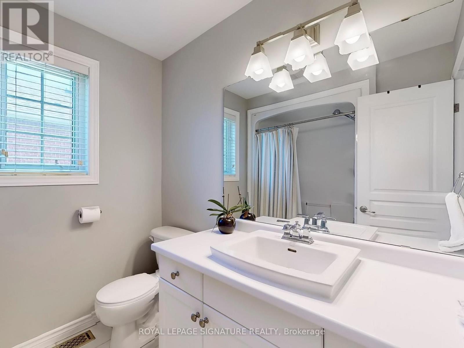 4 - 99 Panabaker Drive, Hamilton, Ontario  L9G 5E3 - Photo 19 - X12177282