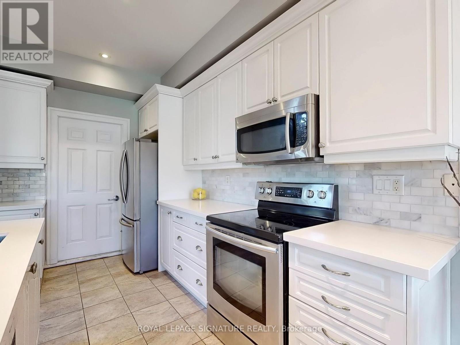 4 - 99 Panabaker Drive, Hamilton, Ontario  L9G 5E3 - Photo 6 - X12177282