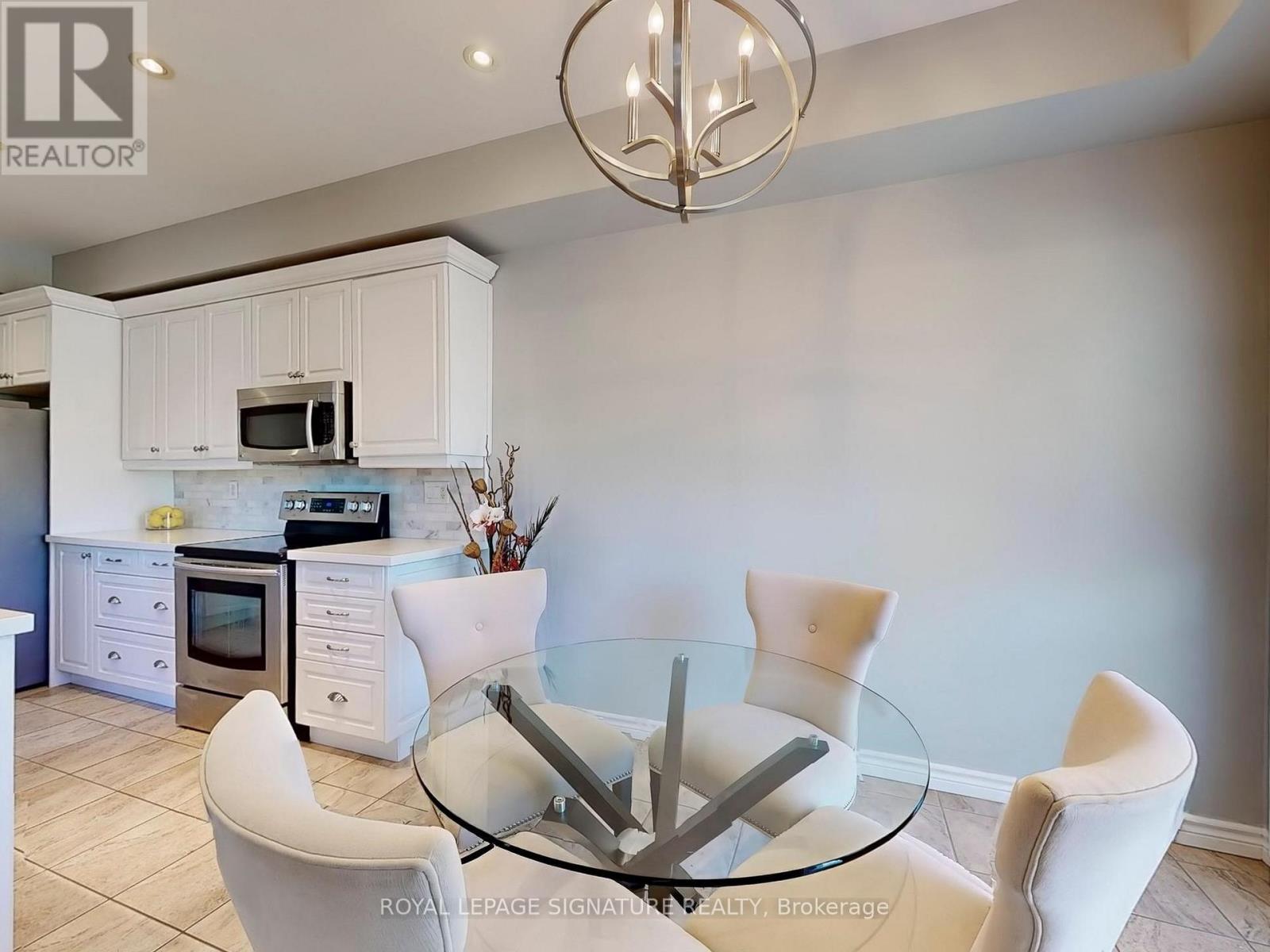 4 - 99 Panabaker Drive, Hamilton, Ontario  L9G 5E3 - Photo 8 - X12177282