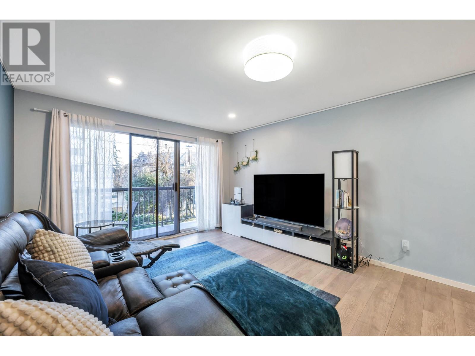 205 428 Agnes Street, New Westminster, British Columbia  V3L 1G1 - Photo 10 - R2995605