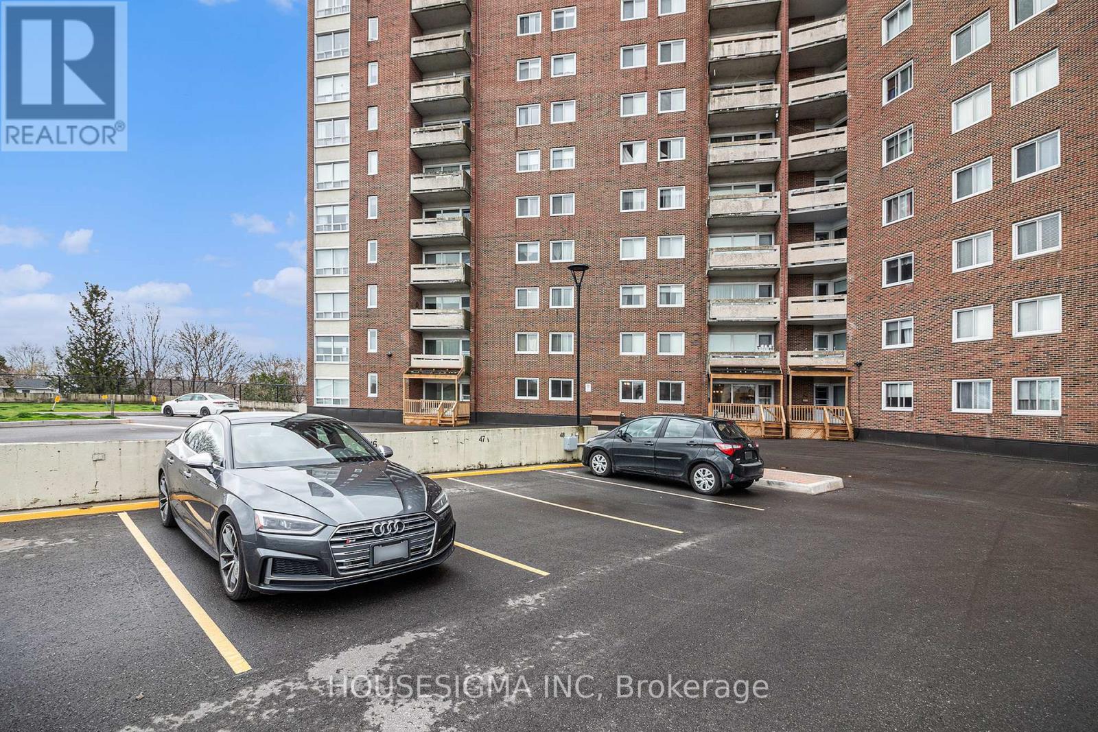 113 - 915 Elmsmere Road, Ottawa, Ontario  K1J 8H8 - Photo 3 - X12177306